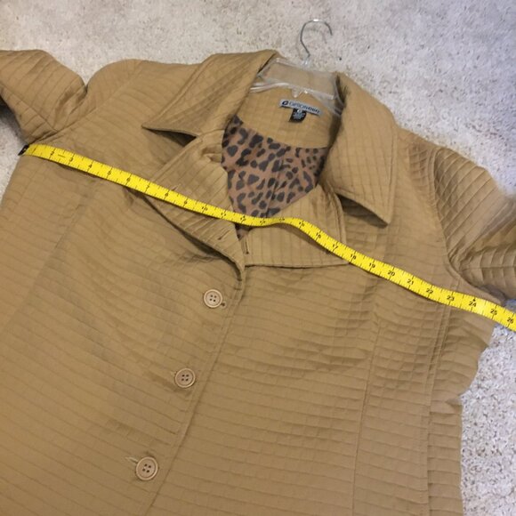 Vintage Honey Dijon Quilted Coat Made in Canada - Picture 12 of 16